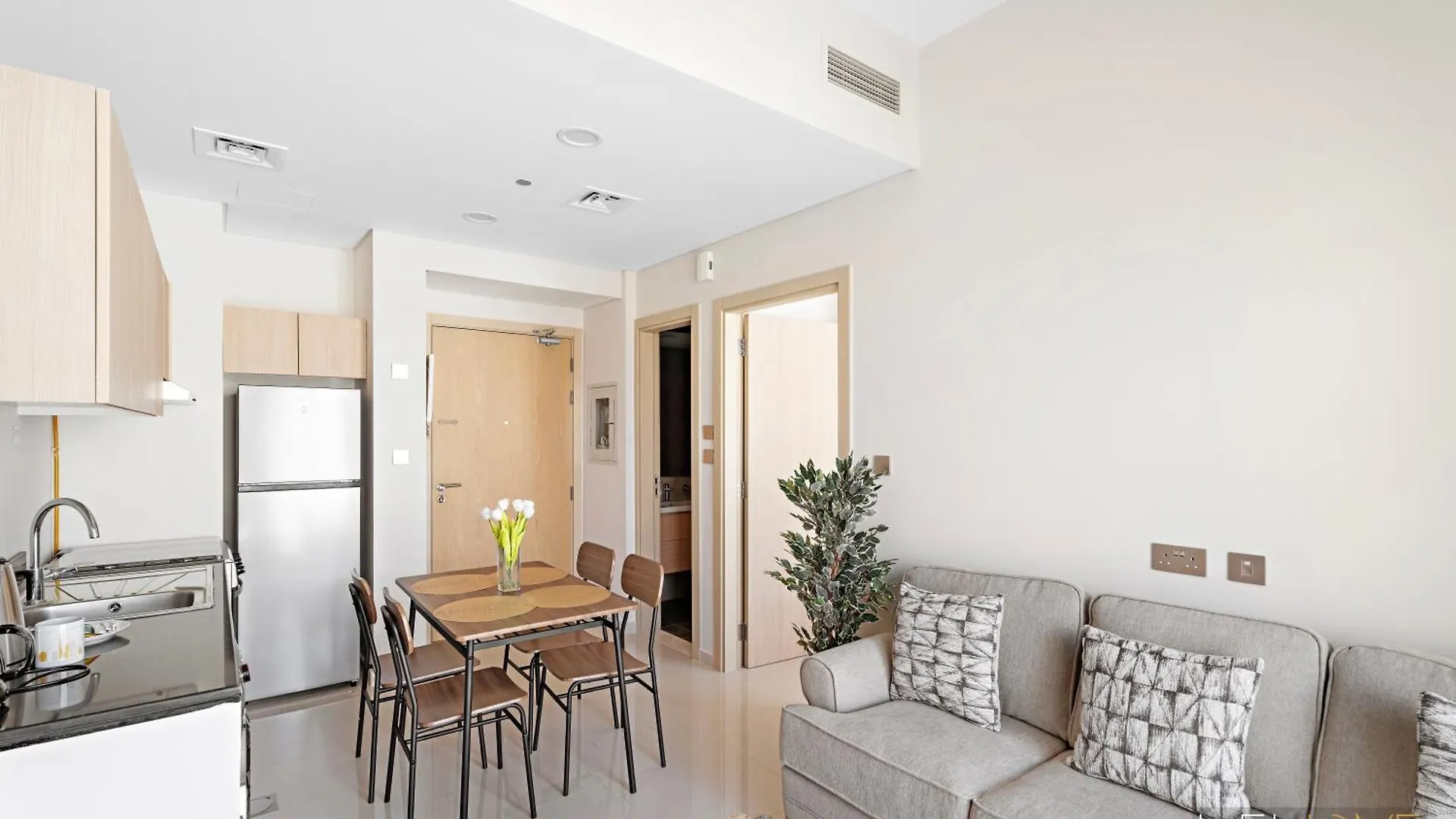 Welhome - Breathtaking View 1Br Apt In Damac Hills 2 Dubai
